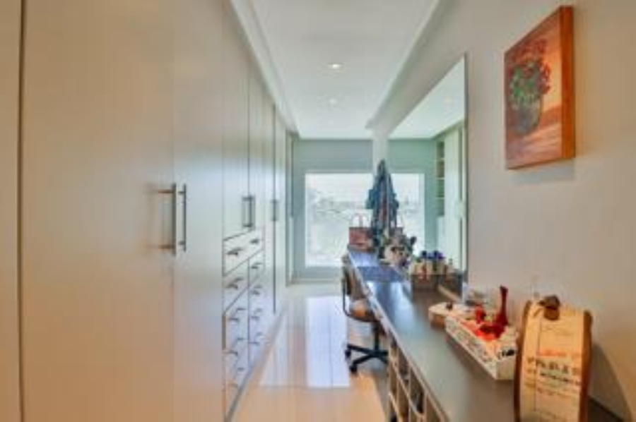 5 Bedroom Property for Sale in Van Riebeeckstrand Western Cape